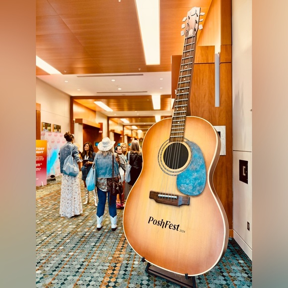 ✨ Welcome Besties! ✨ - Picture 9 of 12